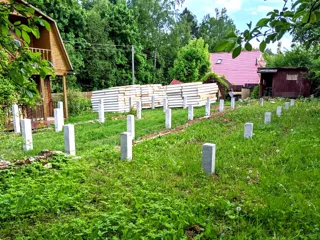 Haus 102 m², Projekt „Mistika - E2.8“, SNT „MEDIK“: Fundament und Bodenrahmen