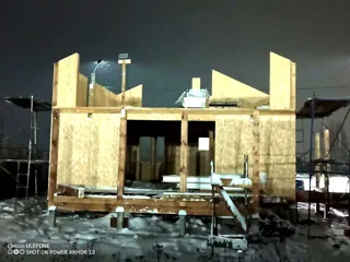 Haus 147,5 m², Projekt „Jessentuki 8x8“, Siedlung Pervyy: Wandmontage