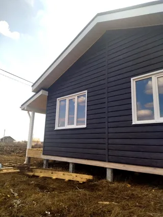 Haus nach Projekt „Galaktika - 76.65“, Kostroma: Fassadenverkleidung