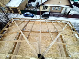 “Avdeevo 2” projesine göre 83,37 m² ev, Kostroma: çatı