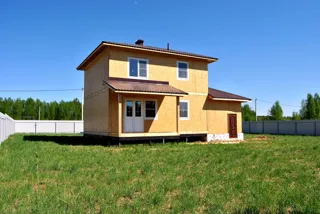 Haus nach Projekt „Slawjanka mini + Garage“, Siedlung Tunoshna: Fertiges Haus