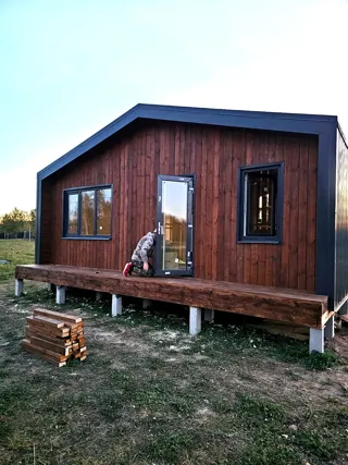 Haus nach Projekt „Barnhouse 65“, Dorf Kryukovo: Fassadenverkleidung