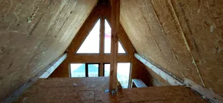 House built to a custom design, Pavlikovo village: interior partitions