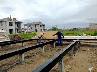 Haus nach individuellem Entwurf, Dorf Kovarditsy: Boden aus SIP-Paneelen auf Höhe 0
