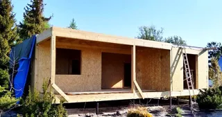 Haus nach Projekt „Mistika - E2.8“, SNT „Poljuschko“: Wandmontage