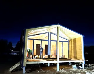 Haus 54 m², individuelles Projekt, Dorf Leonovo: Fenster und Türen