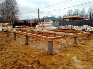 43 m² ev, özel proje, “FILM” SNT: temel ve taban kuşağı
