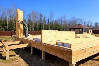 Haus nach Projekt „Jessentuki 8x8“, Gebiet Iwanowo: Wandmontage