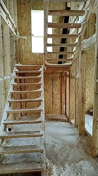 House built to a custom design, Patrikeevo village: interior partitions