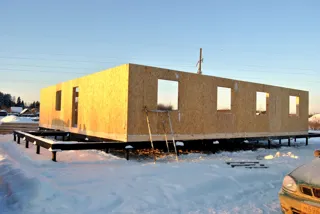 Haus nach individuellem Entwurf, Kineshma: Wandmontage