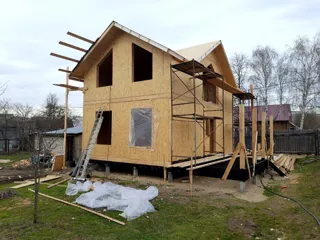 Haus nach Projekt „Dorofejewo“, Kovrov: Wandmontage