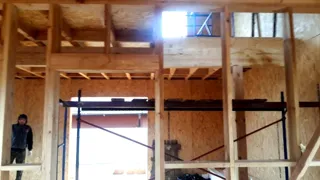 Haus nach Projekt „Majak“, Dorf Verkhnee Myachkovo: Innenwände