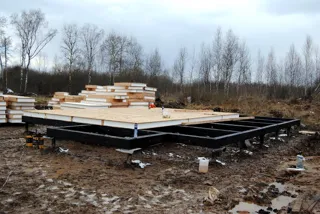 Haus nach Projekt „Metschta VB“, Dorf Ivantsevo: Fundament und Grundrahmen