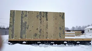 Haus nach individuellem Entwurf, Dorf Greshnevo: Wandmontage