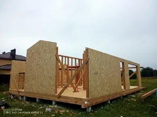 Haus nach Projekt „BarnHouse 76“, Gebiet Iwanowo: Wandmontage