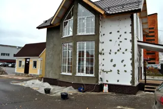Haus nach Projekt „Musterhaus“, Yaroslavl: Fassadenverkleidung
