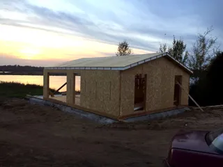 Haus nach Projekt „Barnhouse 76.1“, Dorf Zolotoruche: Wandmontage