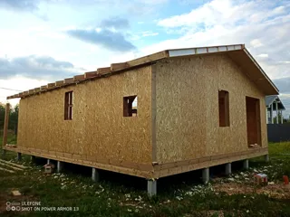 Haus nach individuellem Entwurf, Dorf Konokhovo: Wandmontage