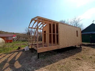 Haus nach individuellem Entwurf, Gartengemeinschaft SNT „Wischenka“: Wandmontage