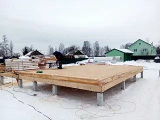 “Vesı” projesine göre ev, Rybinsk: 0 kotunda SIP panel zemin