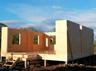 Haus 112,5 m², Projekt „Kostroma“, Dorf Nastasino: Wandmontage