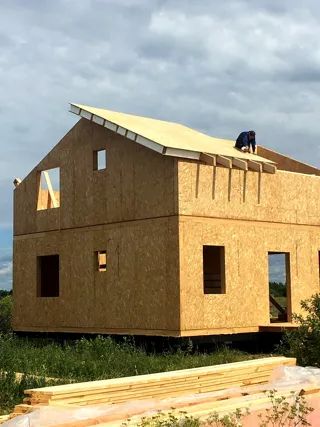 Haus nach Projekt „Jessentuki 8x8“, Siedlung Pervyy: Fertiges Haus