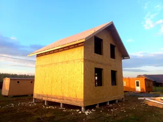 Haus nach Projekt „Awdeewo“, Dorf Pokrov: Dach