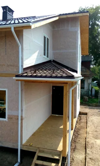 Haus nach Projekt „Lord“, Gebiet Iwanowo: Fassadenverkleidung