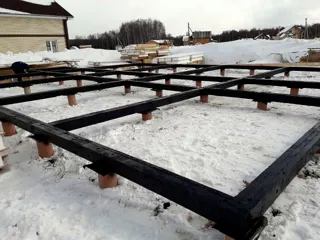 Haus nach individuellem Projekt, Dorf Popovskaya: Fundament und Grundrahmen