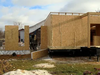 House based on the “Valencia” design, Kosterevo: wall assembly
