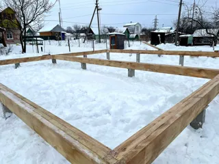 Haus nach Projekt „Awdeewo“, Dorf Minskoe: Fundament und Grundrahmen
