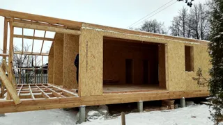 Haus nach Projekt „Barnhouse 110“, Ivanovo: Wandmontage