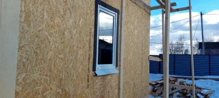 Custom-design house, Yadrominskoe village: wall assembly