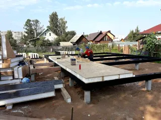 “Yesentuki 8x8” projesine göre ev, Rybinsk: temel ve alt bağlama kirişi