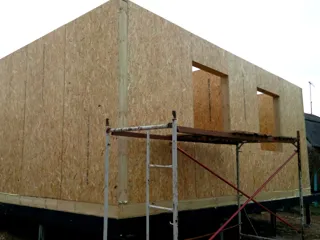 House based on the “Zefir” design, Fedchikha village: wall assembly