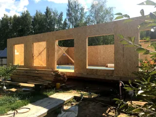 Haus 228 m² nach individuellem Projekt, Dorf Lunevo: Wandmontage