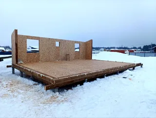 Haus nach individuellem Projekt, KP „Saretsche“: Wandmontage