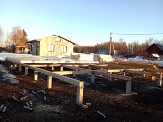 Haus nach individuellem Projekt, Gebiet Kostroma: Fundament und Grundrahmen