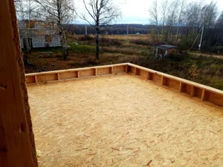 Haus nach Projekt „Grafit“, Siedlung Lyubashino: Wandmontage
