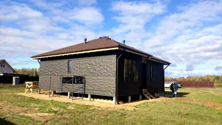 Haus 92 m² nach individuellem Projekt, Dorf Ivantsevo: Fassadenverkleidung