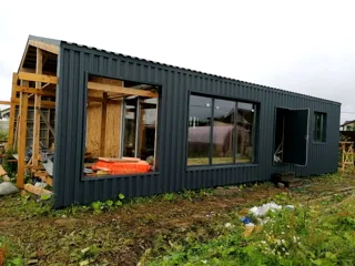 “Barnhouse 76.1” projeli ev, Leningrad bölgesi: cephe kaplaması