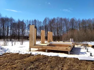 Haus nach Projekt „Mistika - S2.5“, Dorf Velisovo: Wandmontage