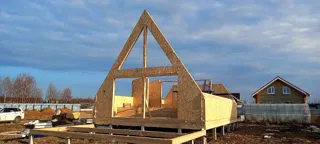 Custom-design house, Pavlikovo village: wall assembly