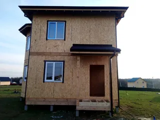 Banja, Projekt „Florida“, Dorf Balabanovo: fertiges Haus