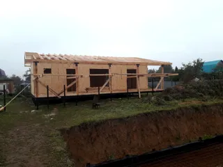 Haus nach Projekt „Korsar - D2.8“, Dorf Yakovlevo: Wandmontage