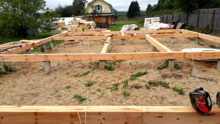 Haus nach Projekt „Jastreb“, Gebiet Iwanowo: Fundament und Grundrahmen