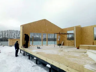 Özel projeli ev, Dubrovka köyü: duvar montajı