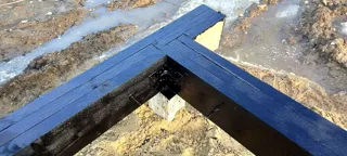 Özel projeye göre 145 m² ev, Kopnino köyü: temel ve alt bağlama kirişi
