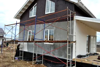 Haus nach Projekt „Sefir“, Dorf Kadnikovo: Fassadenverkleidung