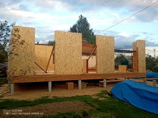 Haus nach individuellem Entwurf, Gebiet Wladimir: Wandmontage
